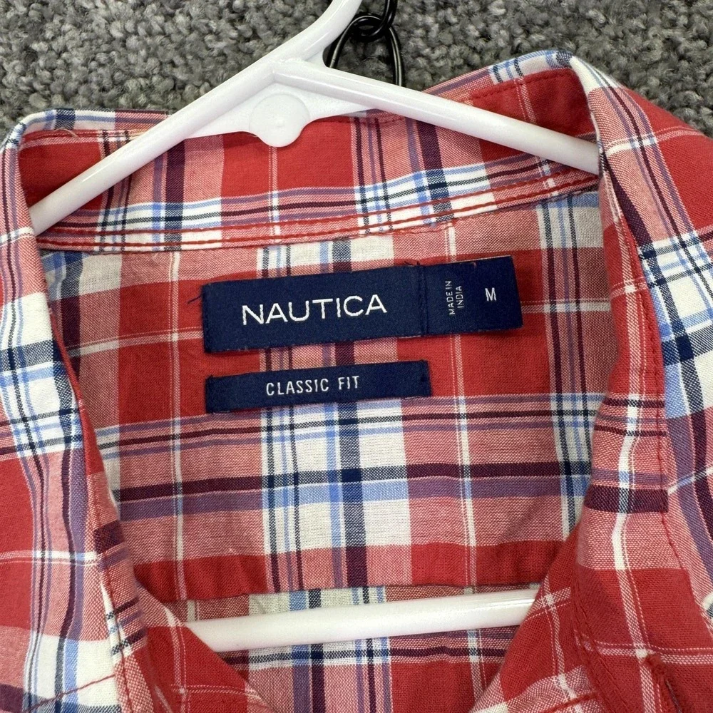 Nautica Shirt Mens Medium Red Plaid Short Sleeve Button Up Classic Fit Casual